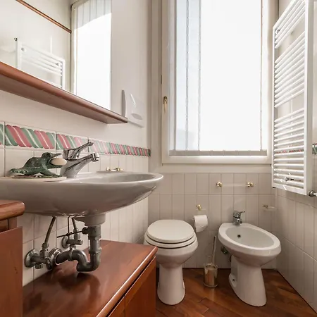 7 Windows On By Lionhost Lägenhet *