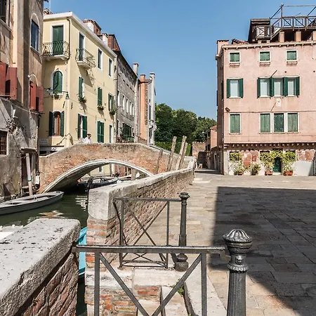 Lägenhet 7 Windows On By Lionhost Venedig