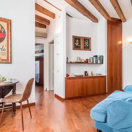 7 Windows On By Lionhost * Βενετία